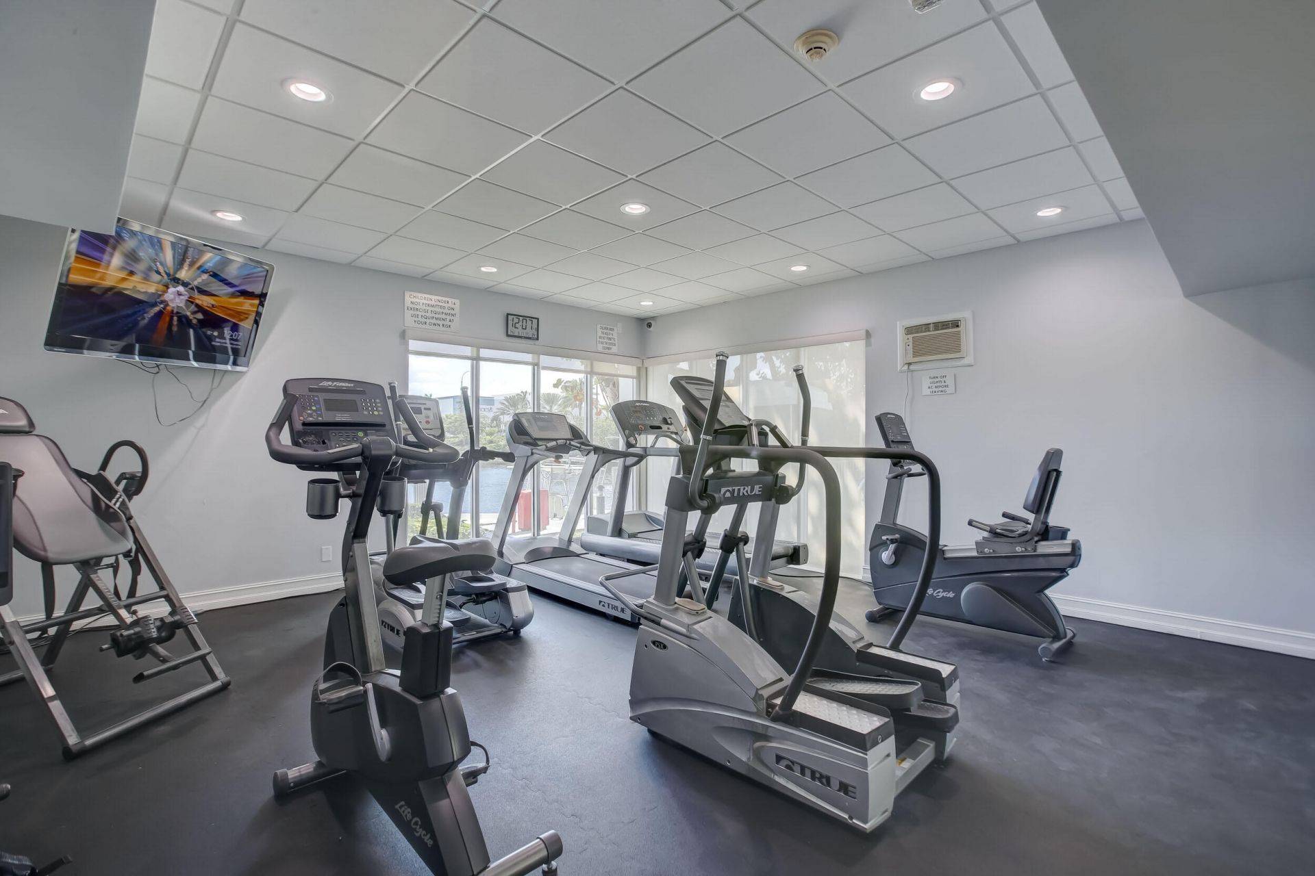 1160 N Federal Highway, Unit 1121, Fort Lauderdale, FL 33304 Photo