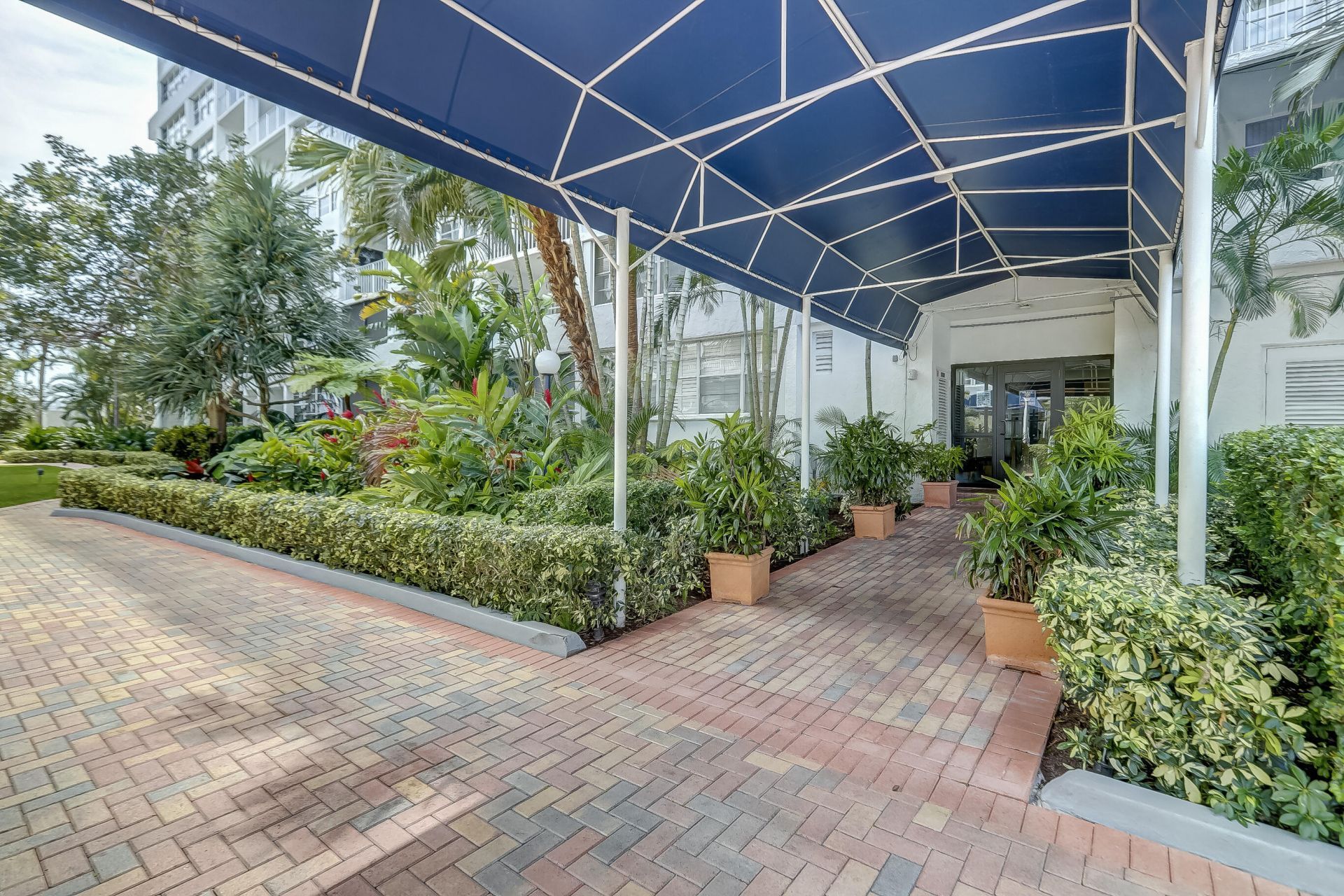 1160 N Federal Highway, Unit 1121, Fort Lauderdale, FL 33304 Photo