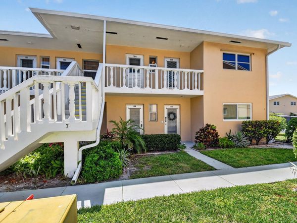 2111 NE 1st Court, Unit 204, Boynton Beach, FL 33435