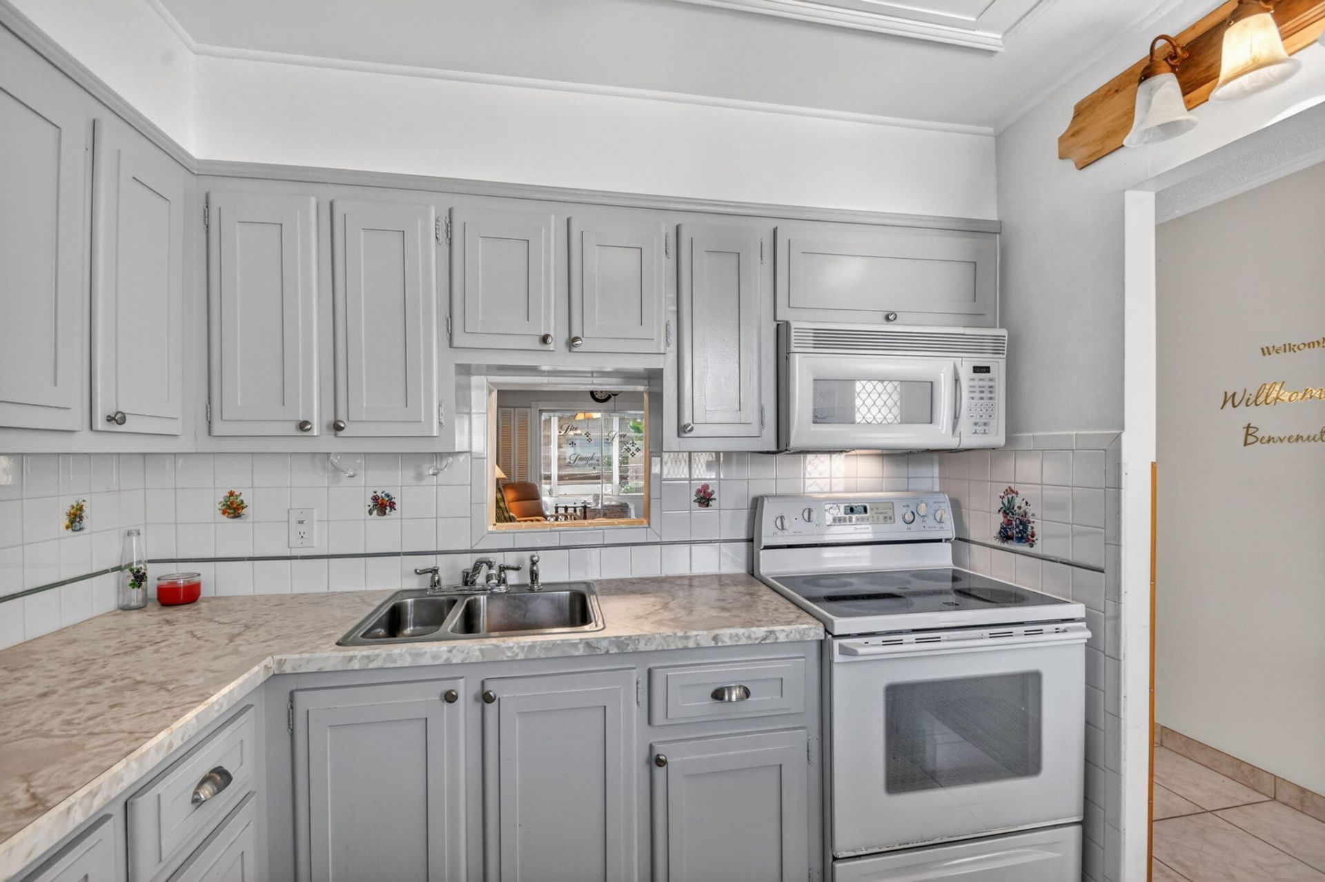 2111 NE 1st Court, Unit 204, Boynton Beach, FL 33435 Photo