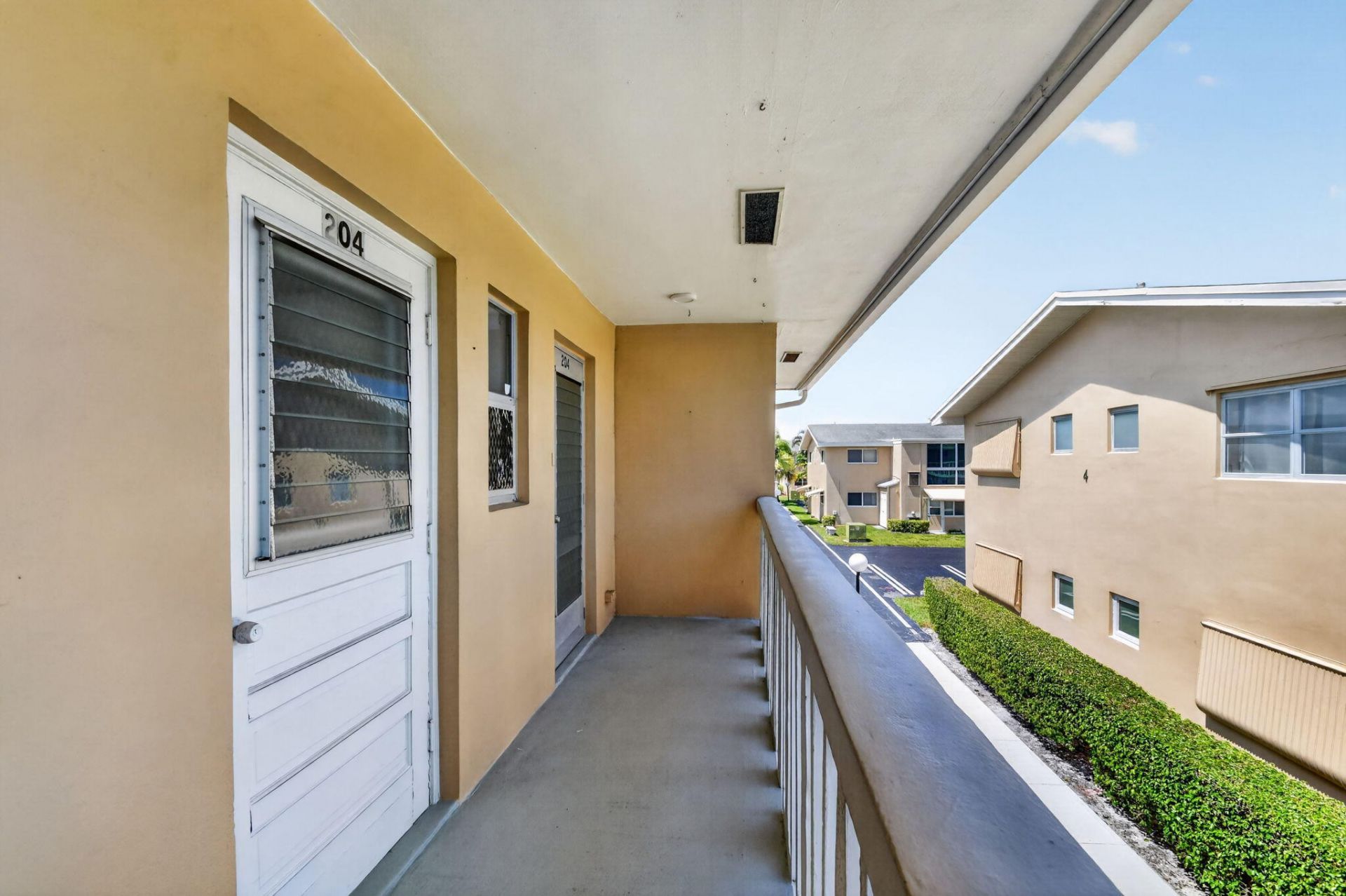 2111 NE 1st Court, Unit 204, Boynton Beach, FL 33435 Photo