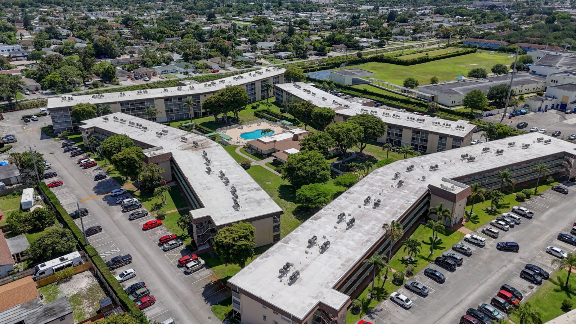300 S Village Green Cir Circle S, Unit 420, Palm Springs, FL 33461 Photo