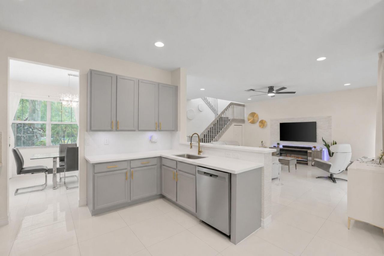 8203 Half Dome Court, Boynton Beach, FL 33473 Photo
