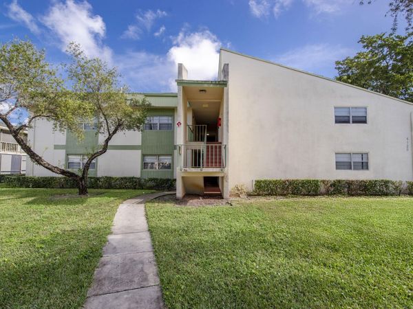 4125 NW 88th Avenue, Unit 202, Coral Springs, FL 33065