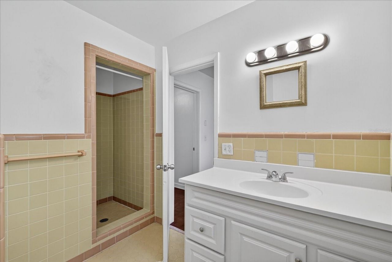 215 Edgewater Drive , Dunedin, FL 34698 Photo