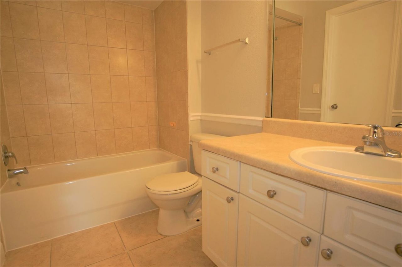 4572 Commander Drive , Unit 1237, Orlando, FL 32822 Photo