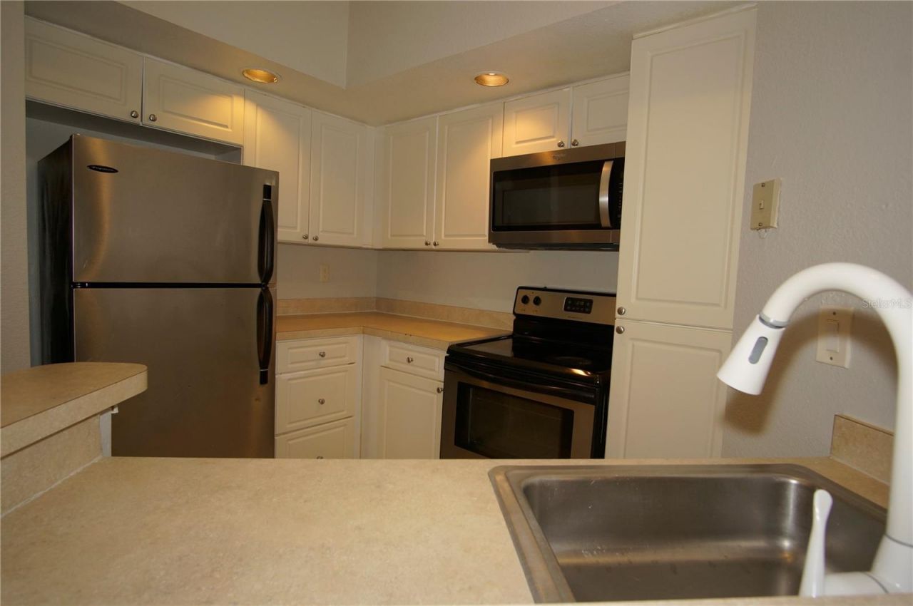 4572 Commander Drive , Unit 1237, Orlando, FL 32822 Photo