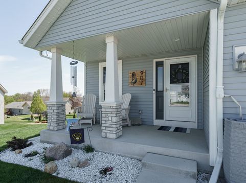 Main Photo