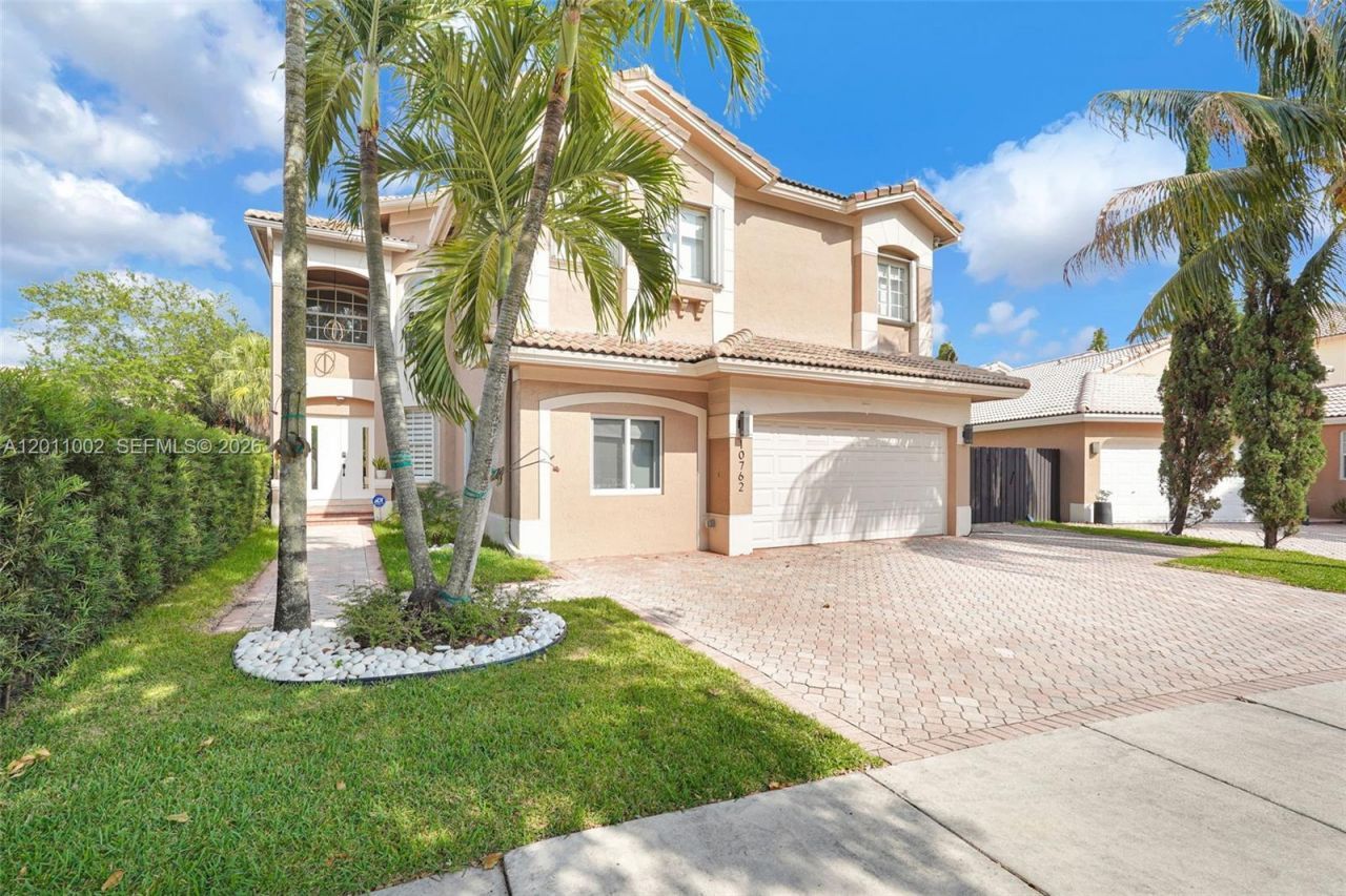 10762 NW 71st St, Doral, FL 33178 Photo