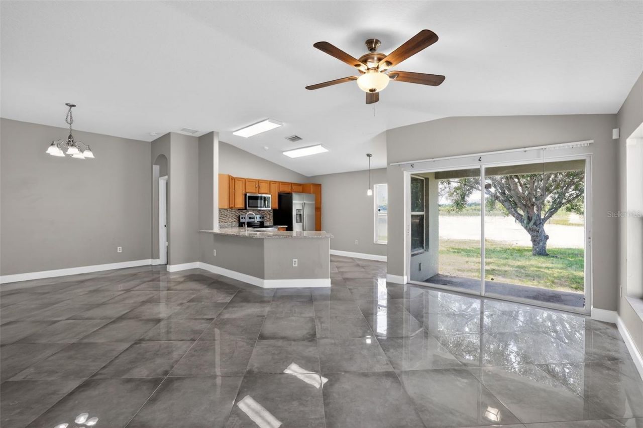 7513 Turtle View Drive , Ruskin, FL 33573 Photo