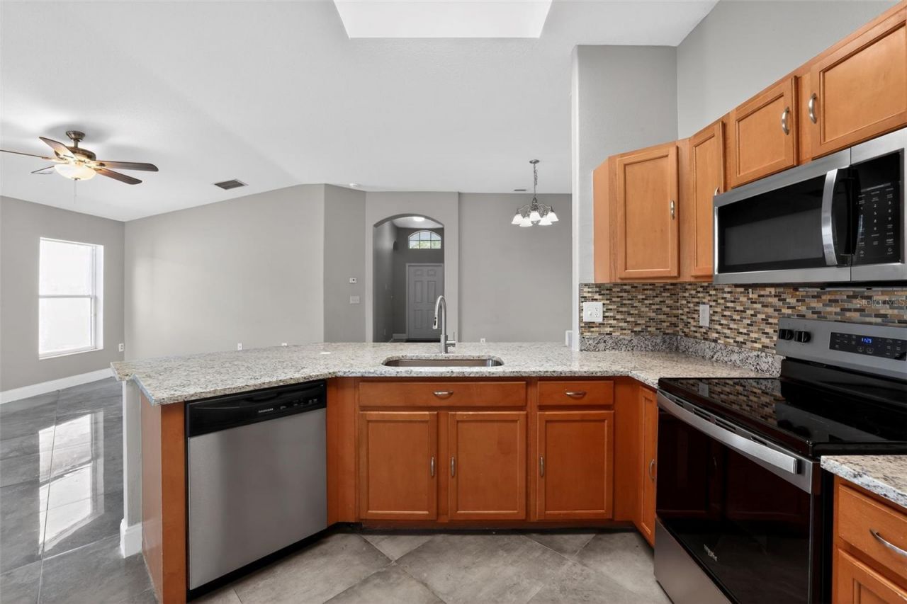 7513 Turtle View Drive , Ruskin, FL 33573 Photo