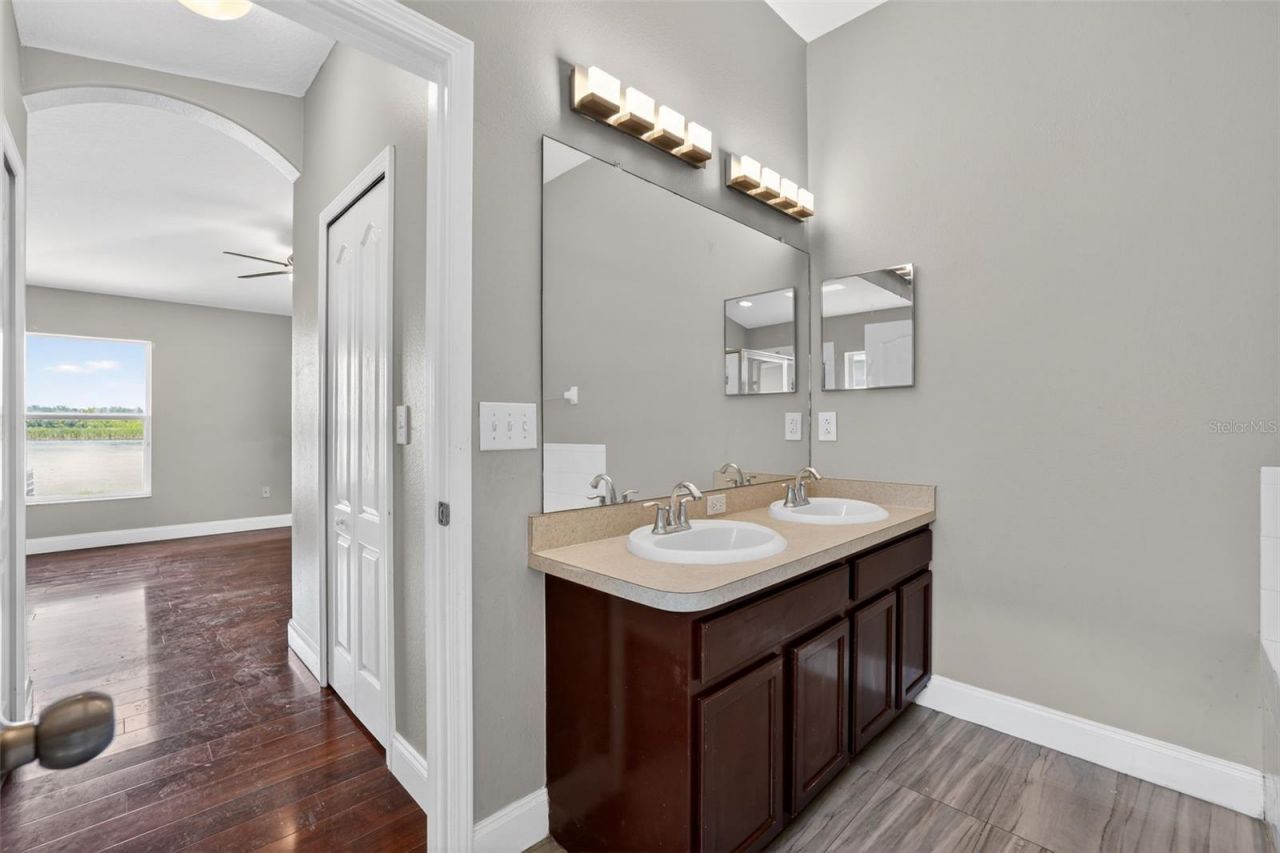 7513 Turtle View Drive , Ruskin, FL 33573 Photo