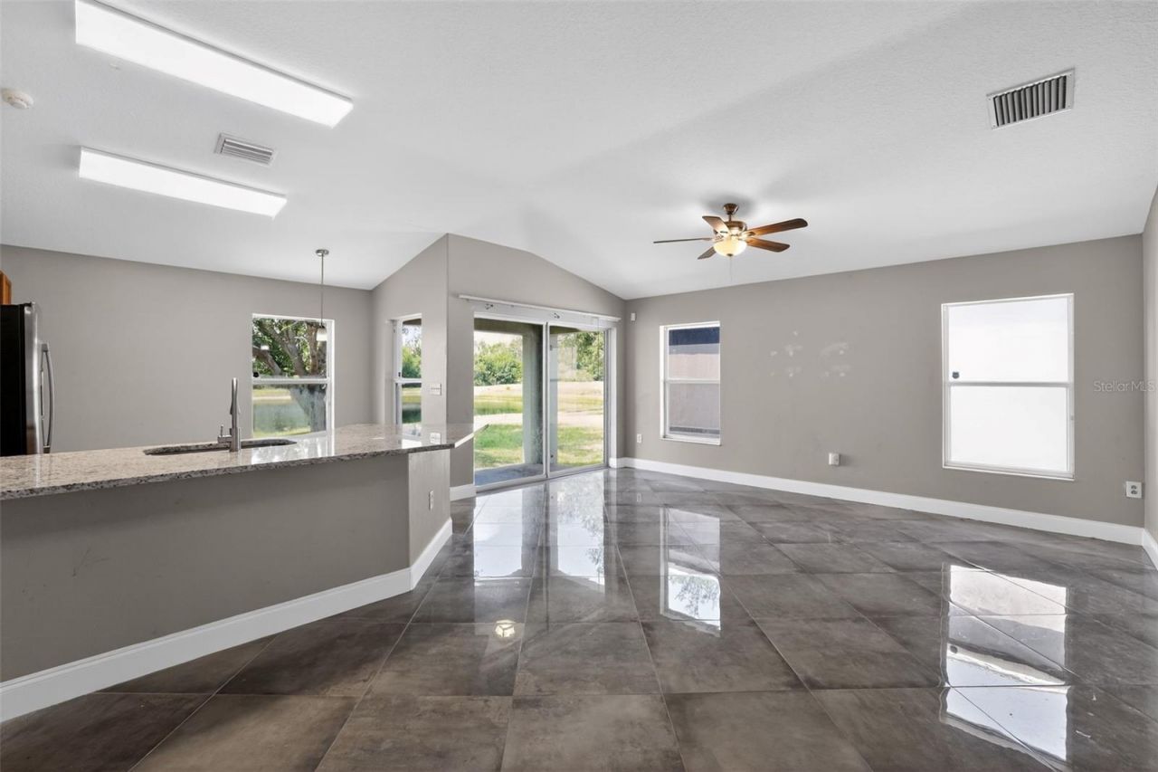 7513 Turtle View Drive , Ruskin, FL 33573 Photo