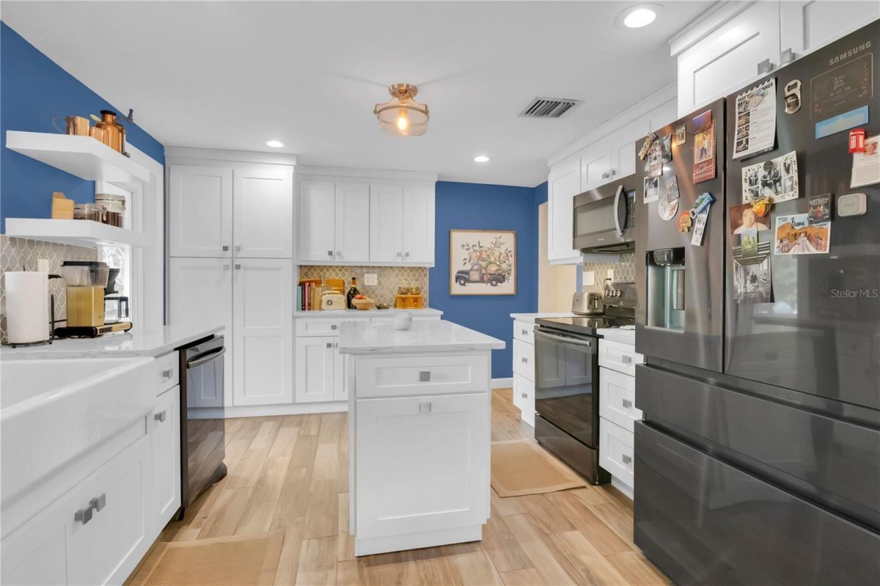 5020 Saint Marie Avenue , Belle Isle, FL 32812 Photo