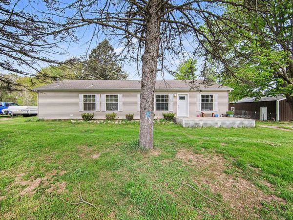 6848 Coon Hill Road, Munith, MI 49259