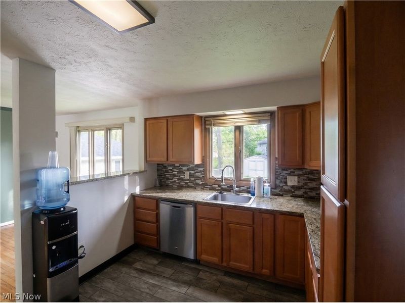 4633 Whitehall Drive, South Euclid, OH 44121 Photo 11