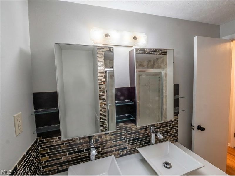 4633 Whitehall Drive, South Euclid, OH 44121 Photo 24