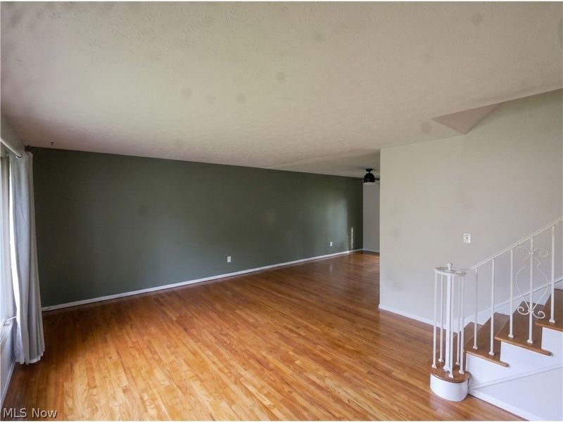 4633 Whitehall Drive, South Euclid, OH 44121 Photo 5