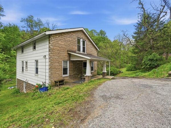 898 Geyer Rd , Pittsburgh, PA 15209