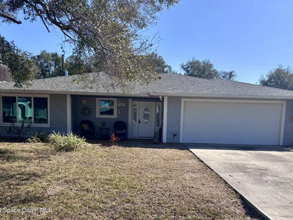 563 Karney Avenue NE , Palm Bay, FL 32907