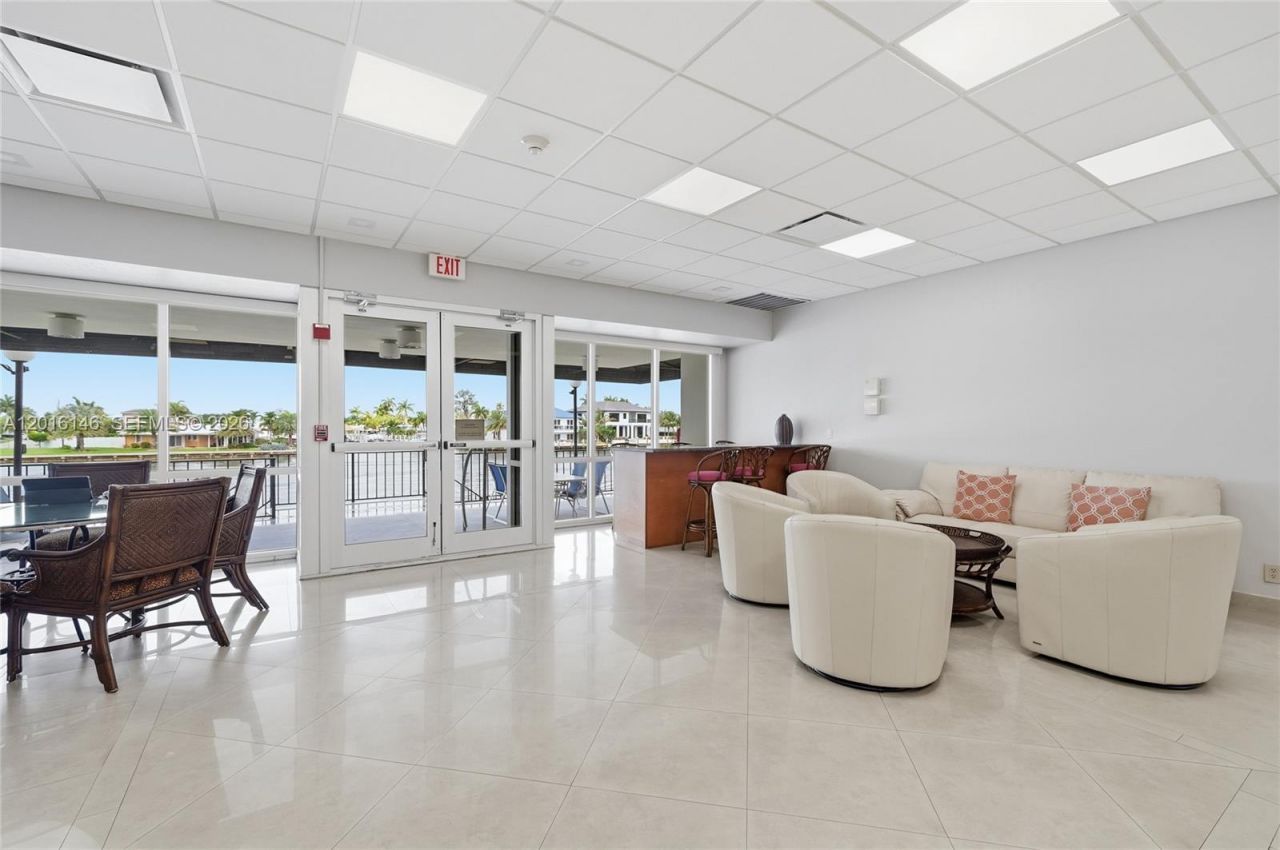 521 N Riverside Dr, Unit 606, Pompano Beach, FL 33062 Photo