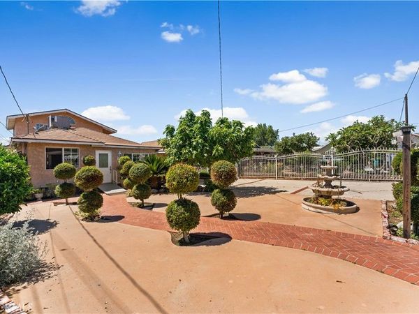 13007 Glenoaks Boulevard, Sylmar, CA 91342
