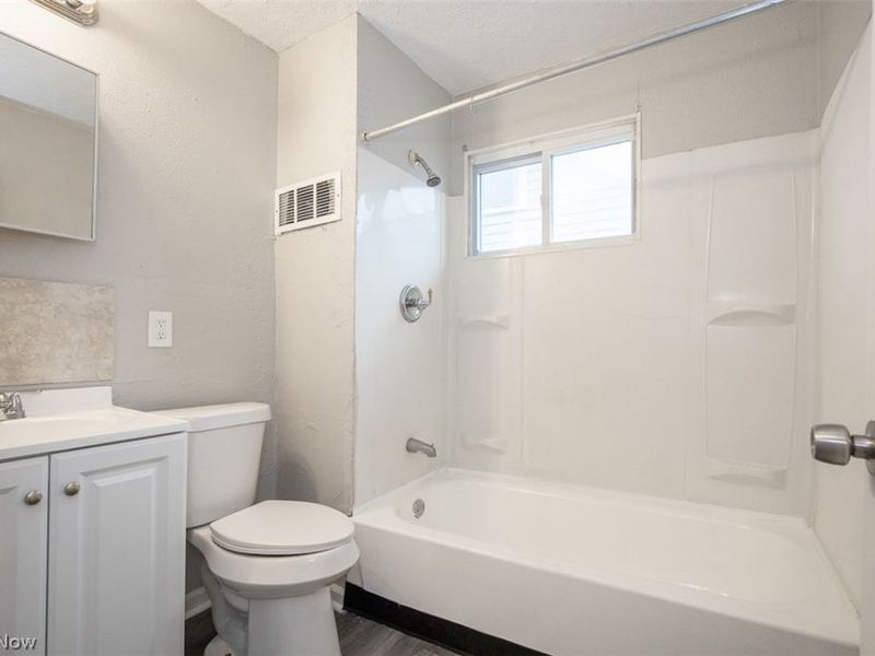 3409 W 86th Street, Cleveland, OH 44102 Photo 14