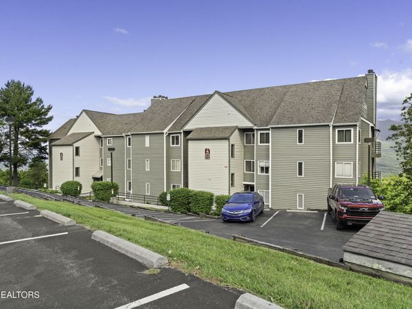 1260 Ski View Drive, Gatlinburg, TN 37738
