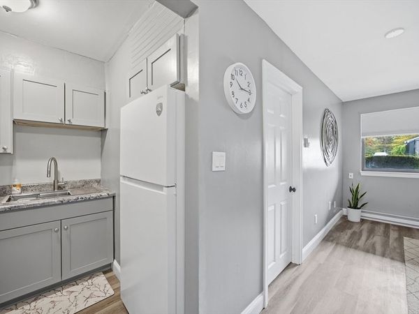 16 Arizona Ter, Unit 2, Arlington, MA 02474