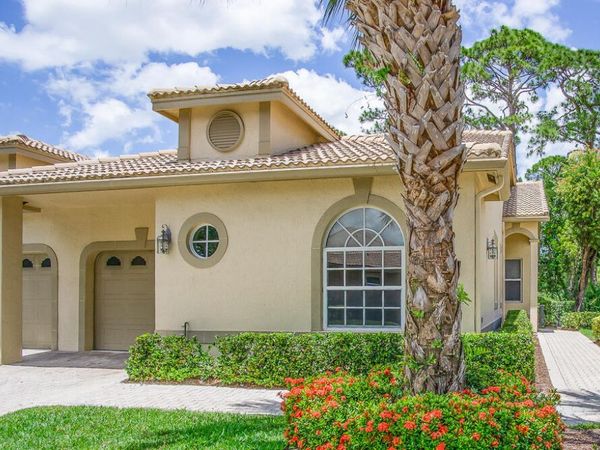 7084 Torrey Pines Circle, Port St. Lucie, FL 34986