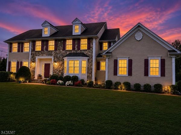 2 David Dr, Hanover, NJ 07981