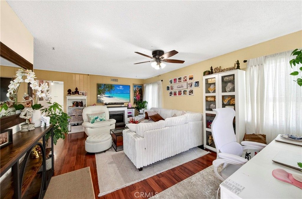 21017 Violeta Avenue, Lakewood, CA 90715 Main Photo