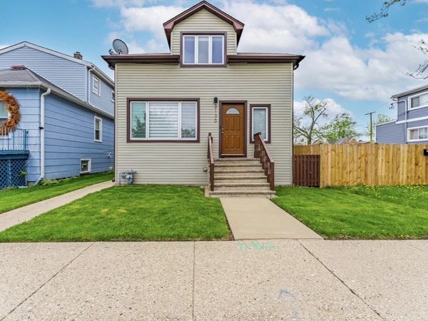 2130 N 75th Court, Elmwood Park, IL 60707