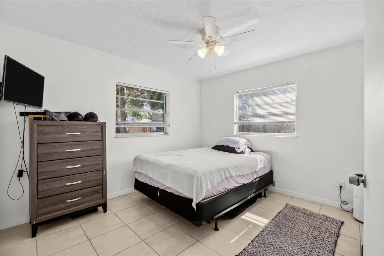 1549 SE Minorca Avenue, Port Saint Lucie, FL 34952 Photo