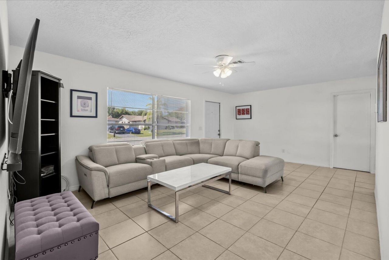 1549 SE Minorca Avenue, Port Saint Lucie, FL 34952 Photo