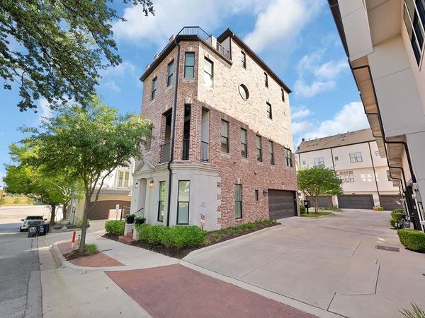 406 Mills Street, Fort Worth, TX 76102