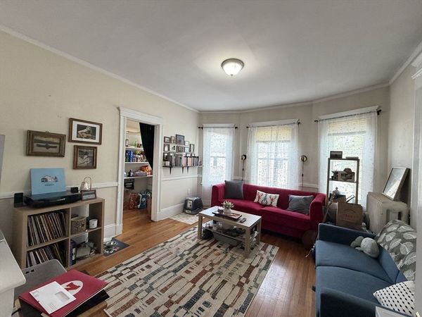92 Wallingford Rd, Unit 2, Boston, MA 02135