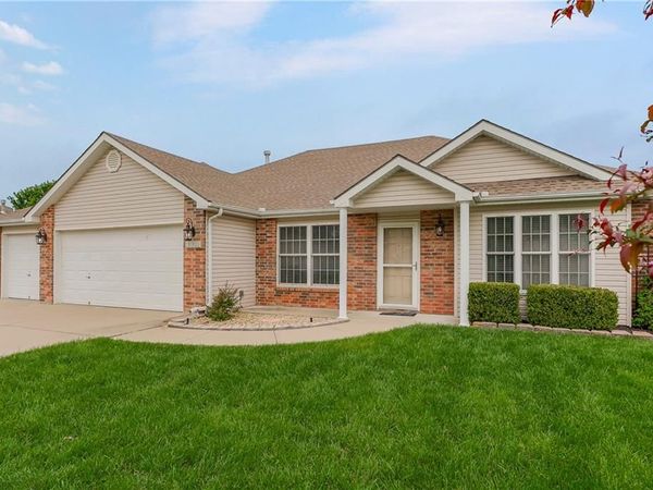 1102 Bristol Drive, Raymore, MO 64083