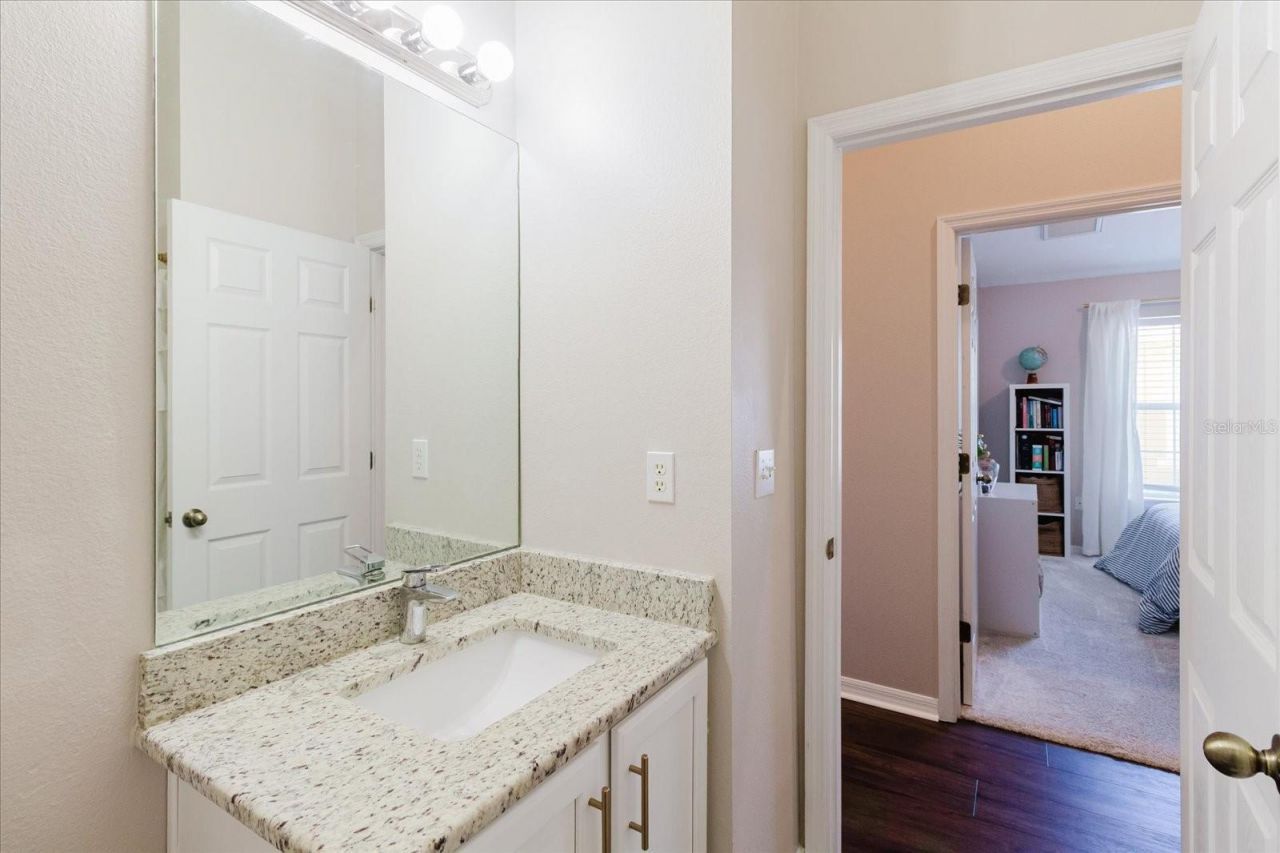 602 51st Avenue N, Saint Petersburg, FL 33703 Photo