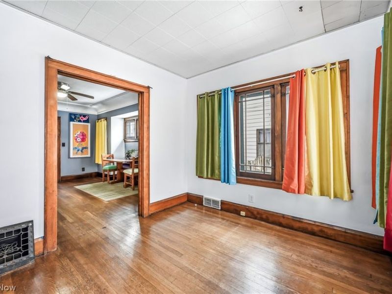 15 S Portland Avenue, Youngstown, OH 44509 Photo 6