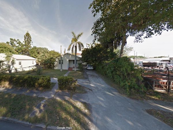 515 Biscayne Drive, West Palm Beach, FL 33401