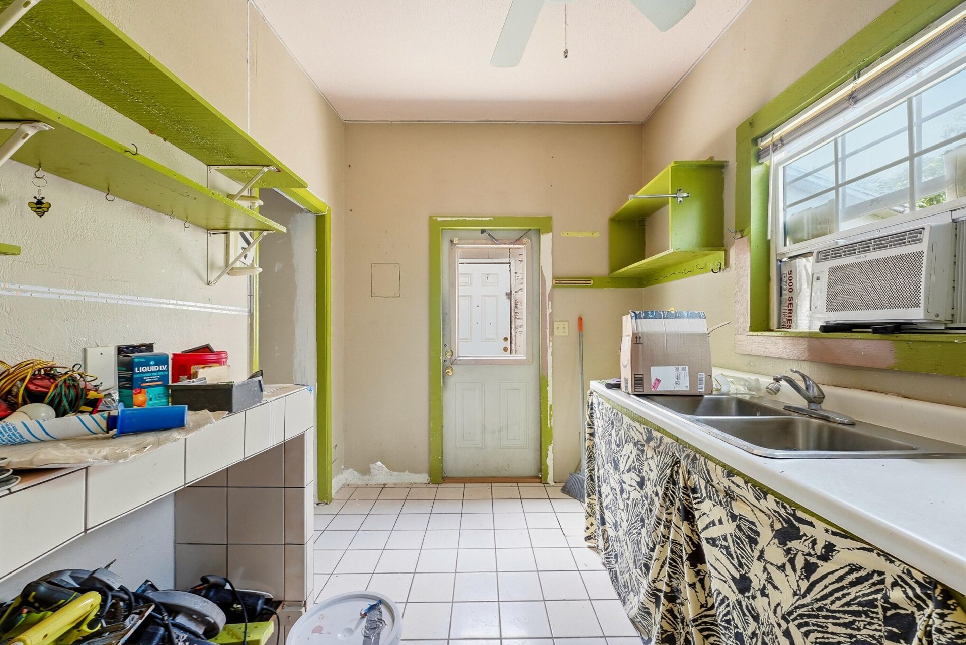 515 Biscayne Drive, West Palm Beach, FL 33401 Photo
