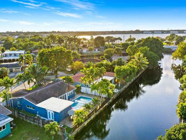 2005 NW 37th St, Oakland Park, FL 33309
