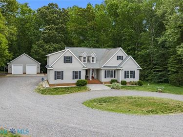 416 Meadow Drive , Tappahannock, VA 22560