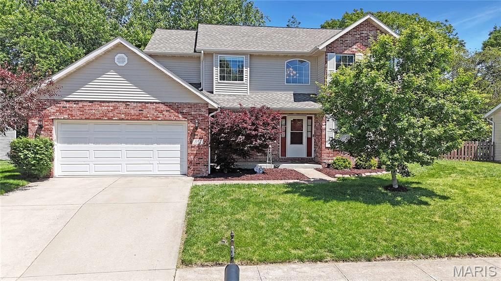 1242 Illini Drive , O Fallon, IL 62269 Main Photo