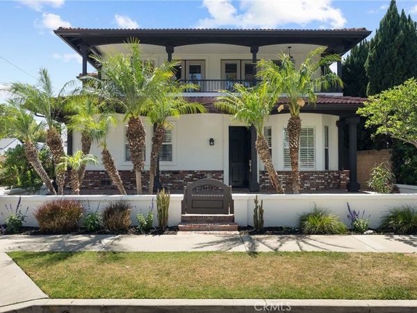 267 Mesa Dr, Costa Mesa, CA 92627
