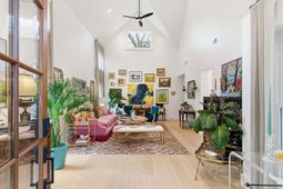 6 Beverly Road photo 4