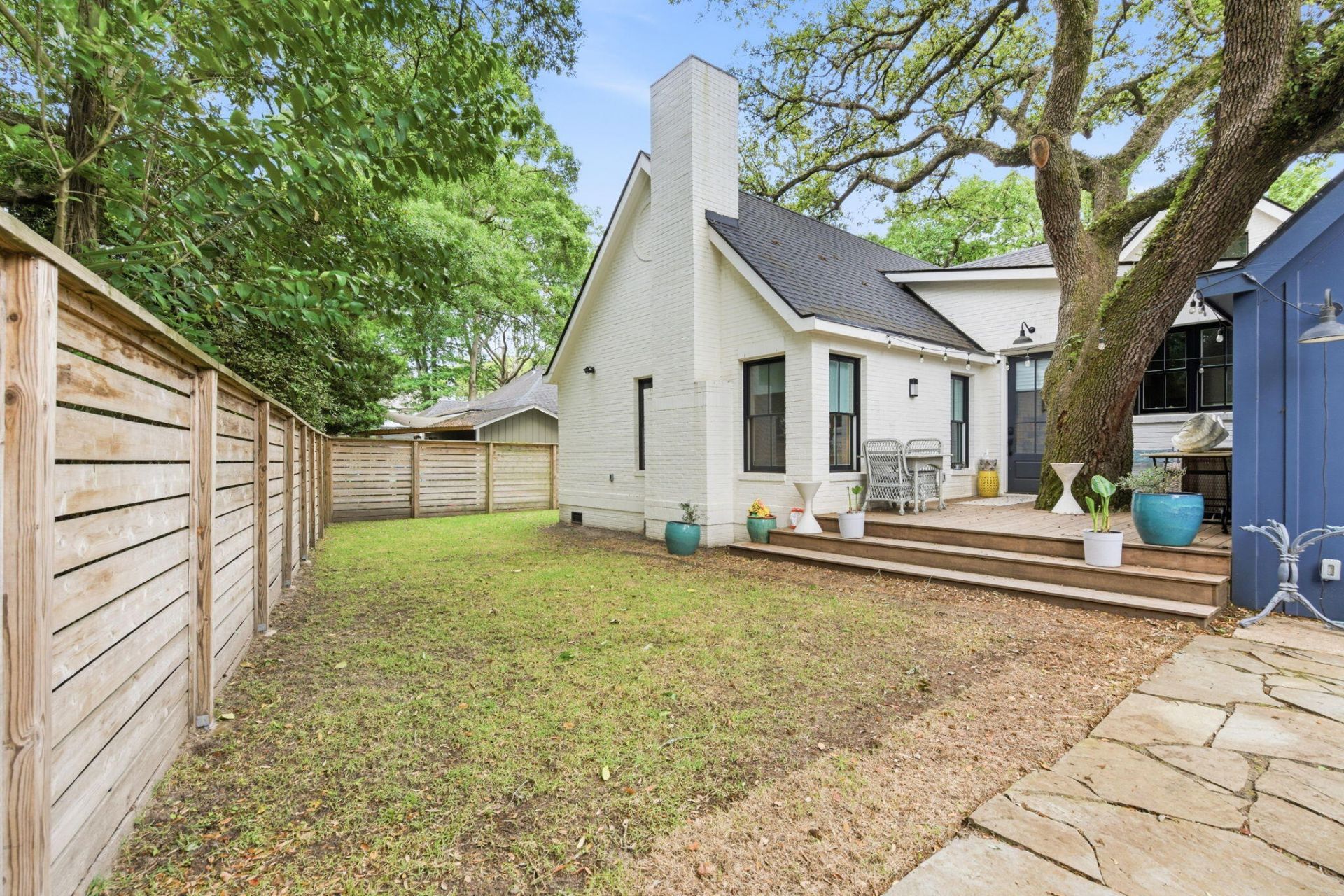 6 Beverly Road Photo 28