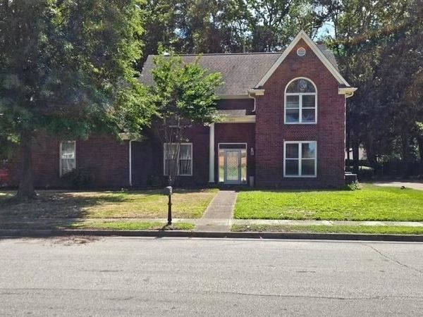 8905 BRIDLEWOOD LN, Memphis, TN 38016