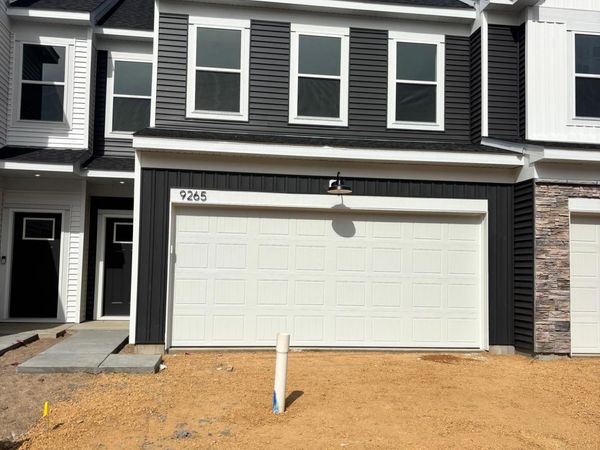 9265 Larimar Trail, Eden Prairie, MN 55347